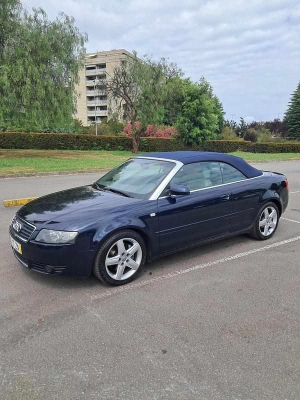 Azul Usado 2005 Audi A4 Cabriolet Cabrios | € 10.900 - Imagem 1/4