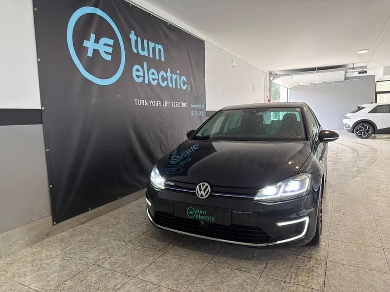 Usado VW e-Golf 100 kW (136 HP) 2018 Preto Citadino