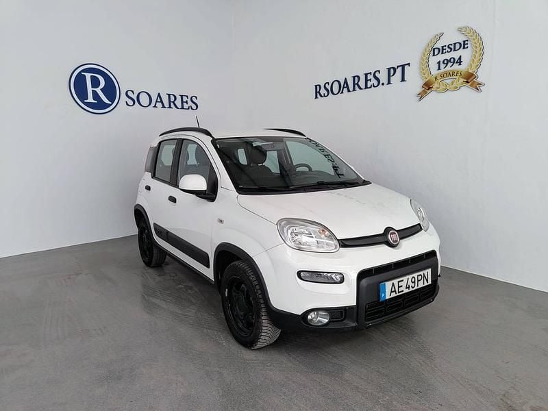 Usado Fiat Panda Cross Cross 85 HP (62 kW) 2020 Branco Citadino