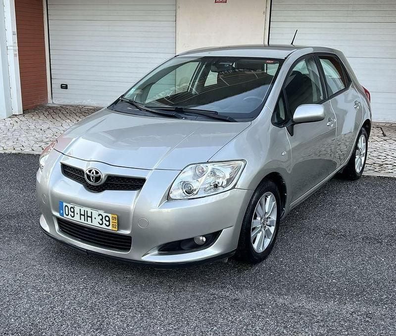 Usado 2009 Toyota Auris Sedan | € 5.350 (Bom preço) - Imagem 1/4