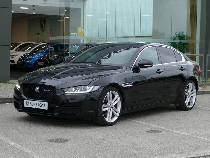 Preto Usado 2017 Jaguar XE R-Sport Sedan | € 19.490 (Preço justo) - Imagem 1/4