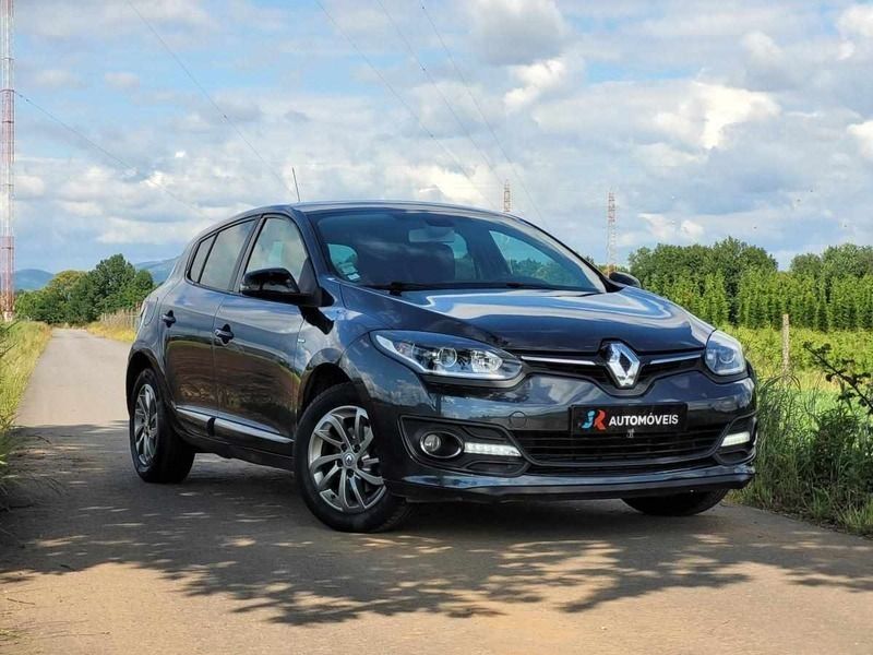 Cinzento Usado 2014 Renault Mégane III LIMITED Citadino | € 7.250 (Bom preço) - Imagem 1/4