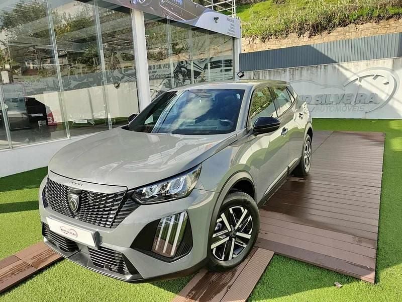 Cinza Usado 2023 Peugeot 2008 Active SUV | € 18.990 (Preço justo) - Imagem 1/4