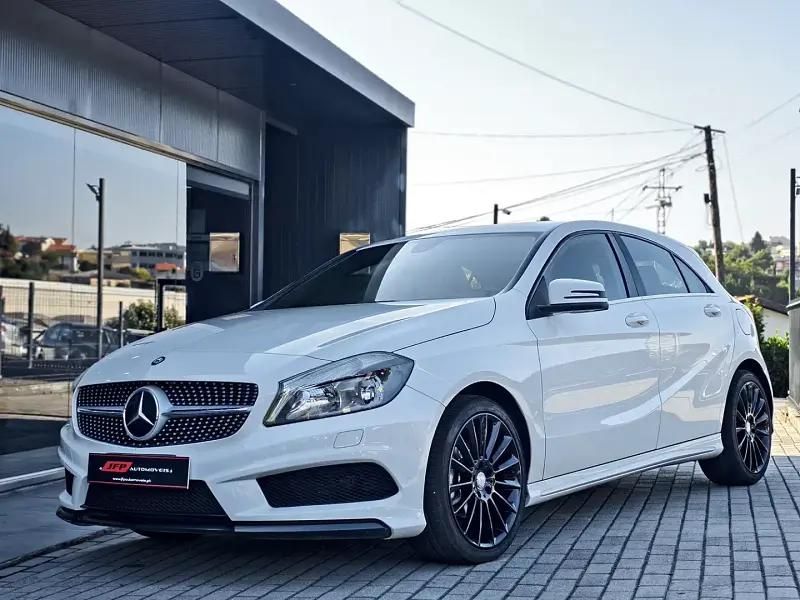 Branco Usado 2015 Mercedes A180 Urban Citadino | € 17.500 (Preço elevado) - Imagem 1/4
