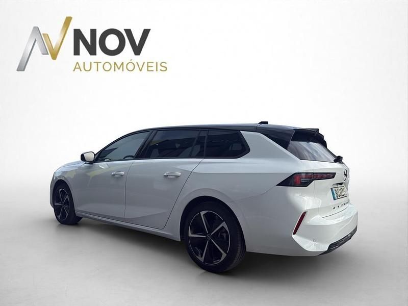 Usado Opel Astra 136 HP (100 kW) 2025 Branco Carrinha