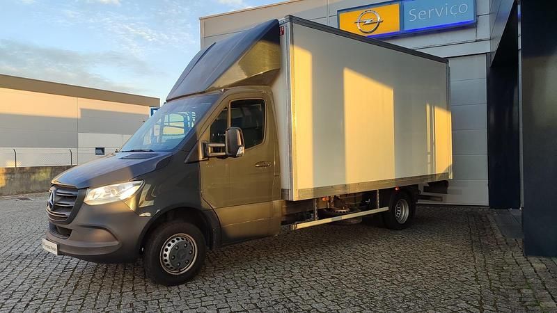 Usado Mercedes Sprinter 143 HP (105 kW) 2021 Preto Van