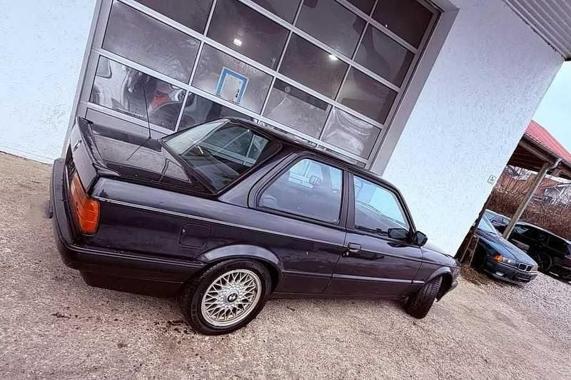 Usado BMW 318 Performance 115 HP (84 kW) 1988 Coupé