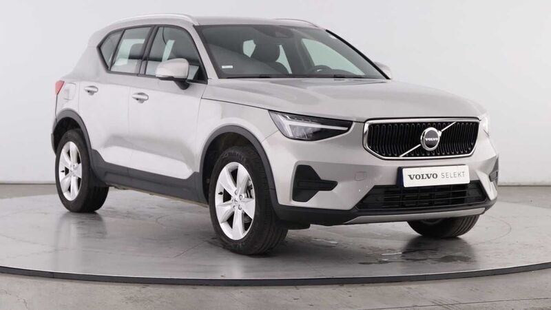 Prateado Usado 2024 Volvo XC40 SUV | € 36.900 (Preço elevado) - Imagem 1/4