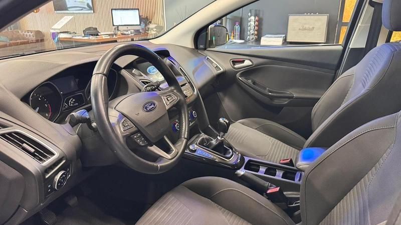 Usado Ford Focus Titanium 120 HP (88 kW) 2018 Cinza Carrinha