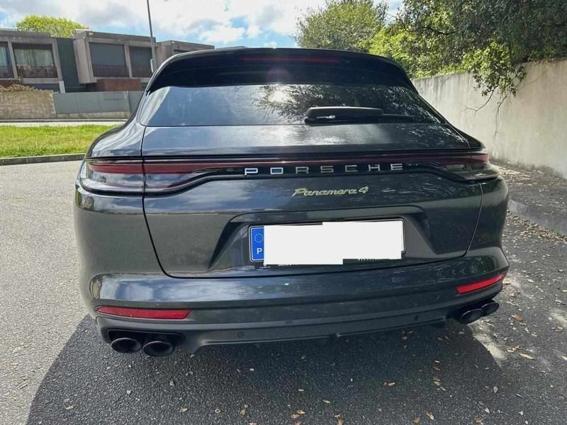 Usado Porsche Panamera 462 HP (339 kW) 2021 Cinzento Sedan