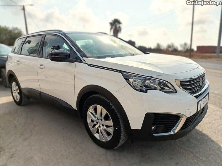 Branco Usado 2019 Peugeot 5008 Style Monovolume | € 23.900 - Imagem 1/1