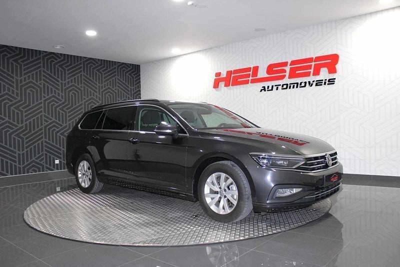 Cinzento Usado 2020 VW Passat Carrinha | € 24.750 (Caro) - Imagem 1/4