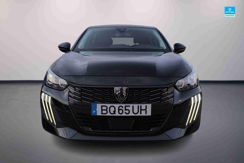 Usado Peugeot e-208 Allure 114 kW (156 HP) 2025 Preto Citadino