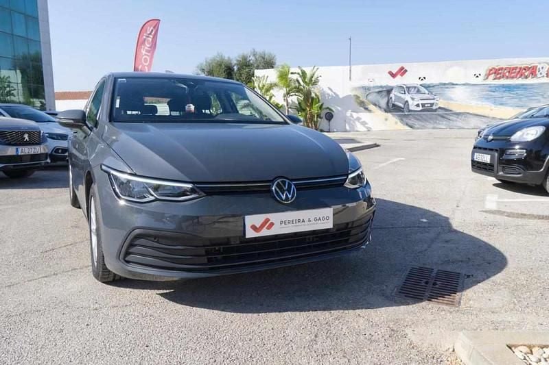 Usado VW Golf VIII 116 HP (85 kW) 2023 Cinzento Citadino
