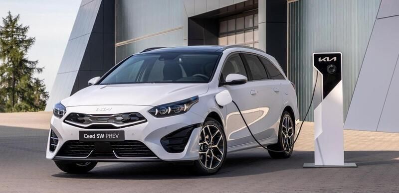 Branco Usado 2022 Kia Ceed Sportswagon Carrinha | € 25.500 (Preço justo) - Imagem 1/3