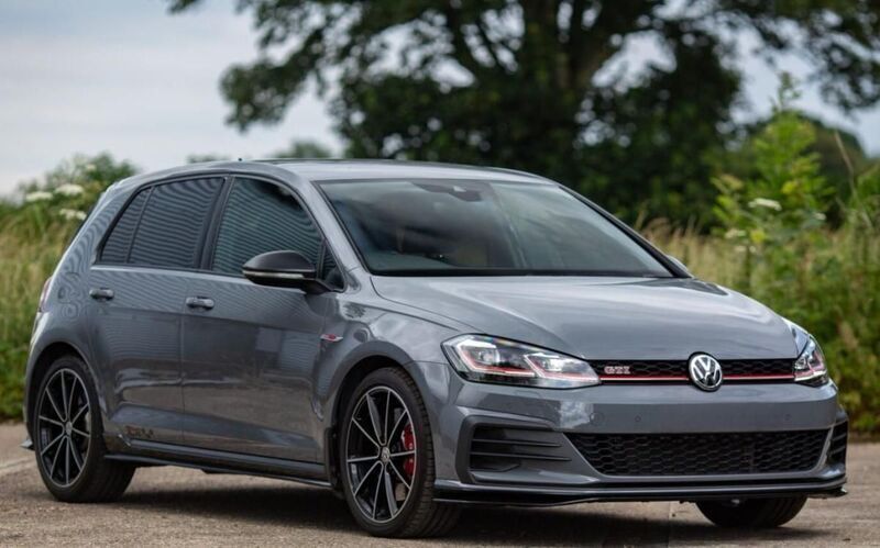 Cinzento Usado 2019 VW Golf VII | € 34.500 (Preço justo) - Imagem 1/1