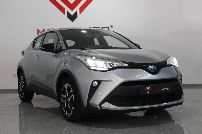 Cinza Usado 2023 Toyota C-HR Comfort SUV | € 26.900 - Imagem 1/4