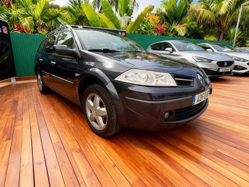 Usado Renault Mégane III 105 HP (77 kW) 2008 Preto Carrinha