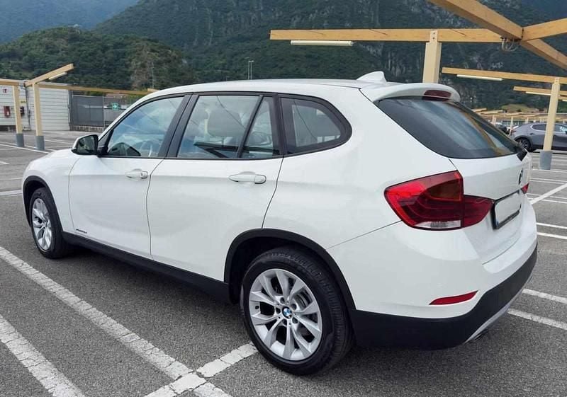 Usado BMW X1 Performance 143 HP (105 kW) 2014 Branco SUV