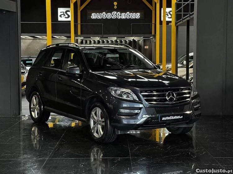 Outra Usado 2015 Mercedes ML250 SUV | € 27.490 - Imagem 1/1