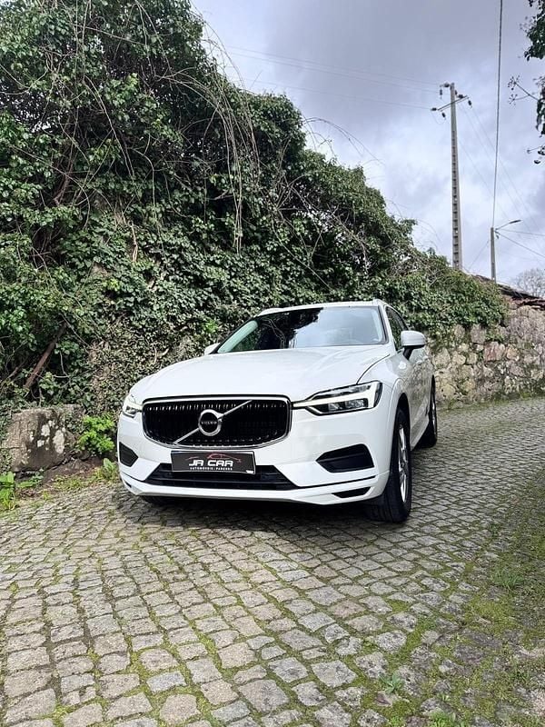 Usado Volvo XC60 Momentum 190 HP (139 kW) 2019 Branco SUV