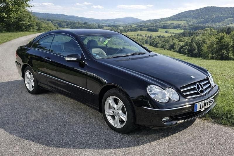 Usado Mercedes CLK270 163 HP (119 kW) 2005