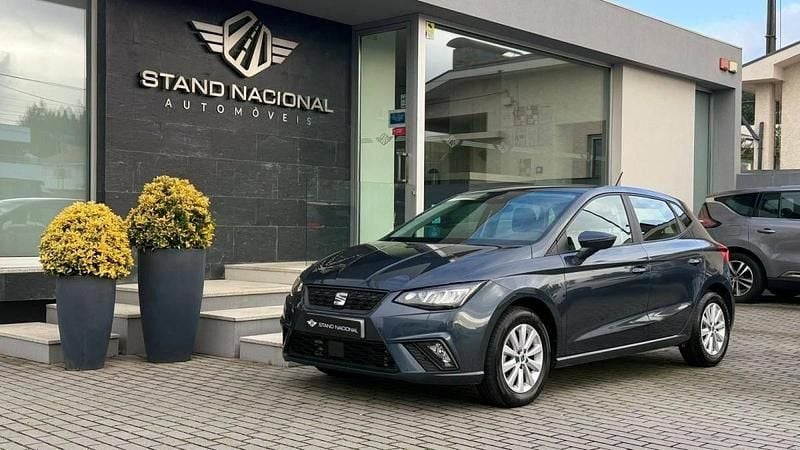Usado Seat Ibiza Style 95 HP (69 kW) 2022 Cinza Citadino