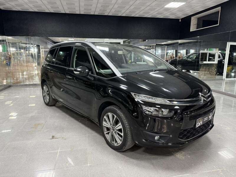 Preto Usado 2016 Citroën Grand C4 Picasso Monovolume | € 14.980 (Preço justo) - Imagem 1/4