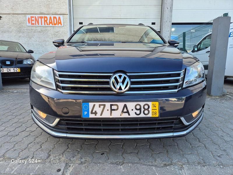 Usado VW Passat 105 HP (77 kW) 2014 Azul Carrinha