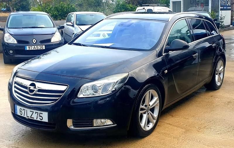 Preto Usado 2011 Opel Insignia Cosmo Carrinha | € 7.990 (Preço elevado) - Imagem 1/4
