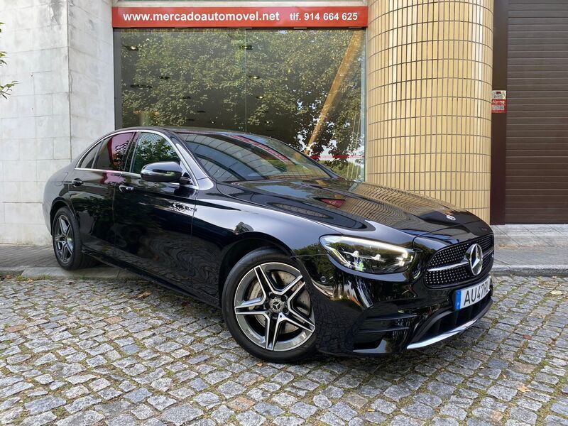 Preto Usado 2022 Mercedes E300 AMG line Sedan | € 41.900 (Preço justo) - Imagem 1/4