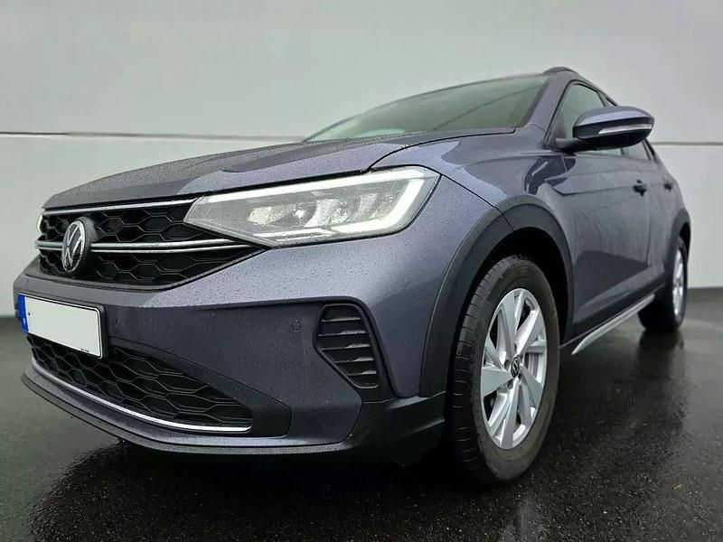 Usado VW Taigo Style 95 HP (69 kW) 2024 Cinza antracite SUV