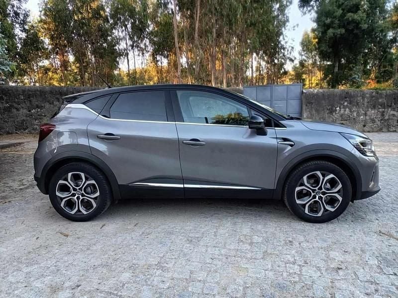 Usado Renault Captur 100 HP (73 kW) 2020 Cinzento SUV