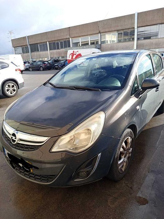 Usado 2013 Opel Corsa Enjoy Sedan | € 7.000 - Imagem 1/4