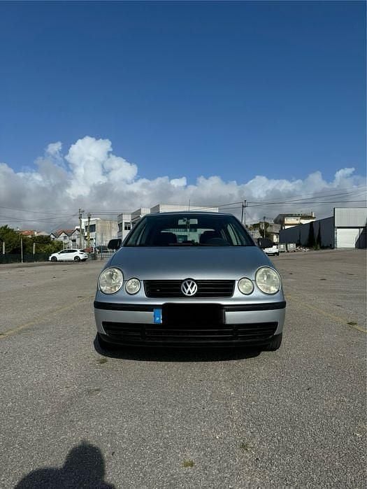 Usado 2003 VW Polo Sedan | € 3.400 (Preço justo) - Imagem 1/4