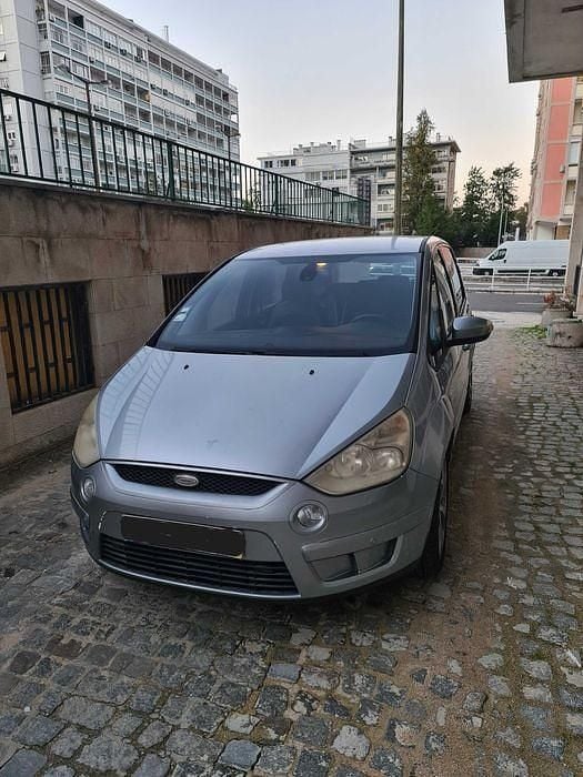 Usado Ford S-MAX Titanium 125 HP (91 kW) 2008 Monovolume