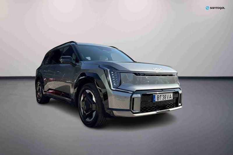 Cinzento Usado 2025 Kia EV9 GT-Line SUV | € 76.000 - Imagem 1/4