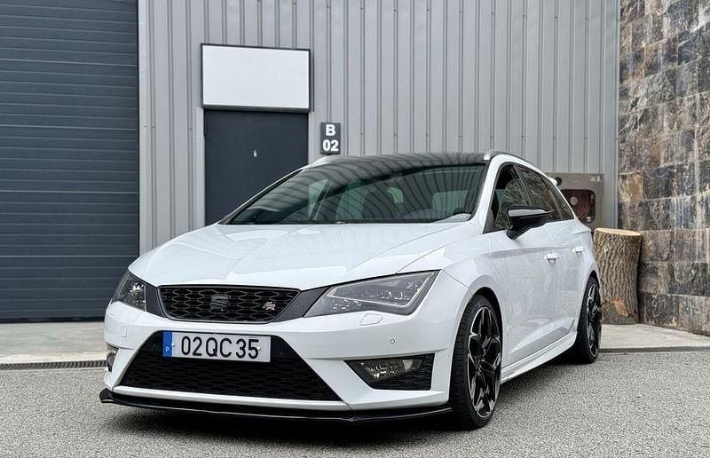 Usado 2013 Seat Leon FR Sedan | € 13.999 - Imagem 1/4