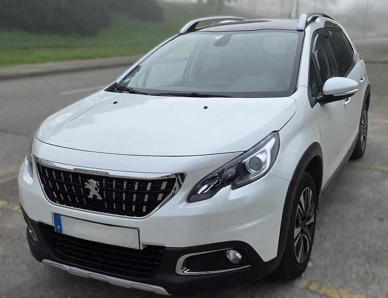 Usado Peugeot 2008 110 HP (80 kW) 2018 Branco SUV