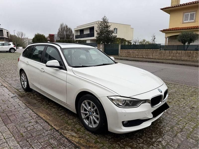 Usado BMW 318 143 HP (105 kW) 2015 Sedan