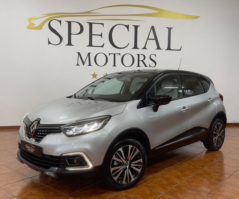 Cinza Usado 2018 Renault Captur Initiale Paris SUV | € 15.250 - Imagem 1/4