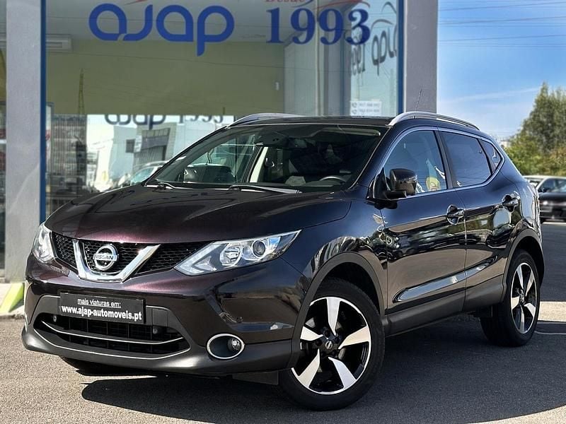 Preto Usado 2017 Nissan Qashqai N-Connecta SUV | € 17.870 (Preço justo) - Imagem 1/4