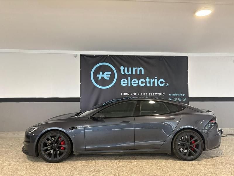 Cinzento Usado 2023 Tesla Model S Citadino | € 69.900 - Imagem 1/4