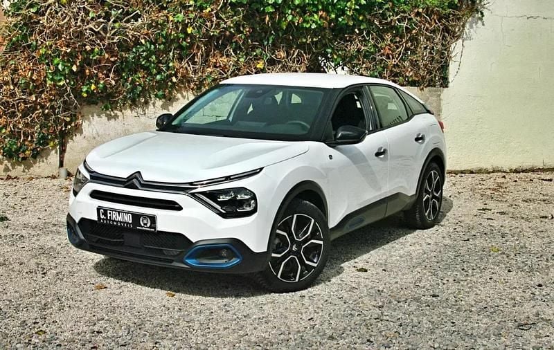 Usado Citroën e-C4 Feel 100 kW (136 HP) 2023 Branco SUV