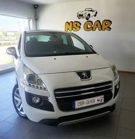 Branco Usado 2013 Peugeot 3008 Citadino | € 9.750 (Super Preço) - Imagem 1/4