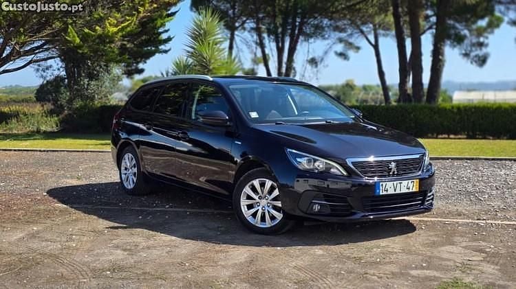 Preto Usado 2018 Peugeot 308 Style Sedan | € 11.950 (Preço justo) - Imagem 1/1