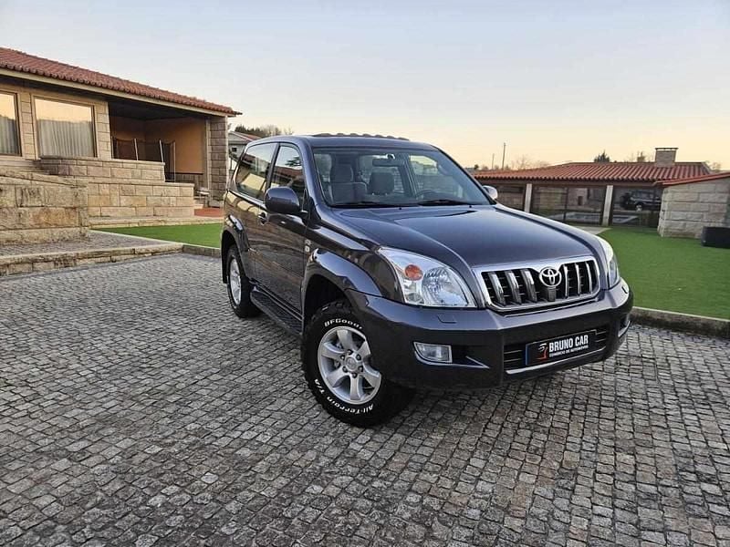 Cinzento Usado 2004 Toyota Land Cruiser SUV | € 27.900 (Preço justo) - Imagem 1/4