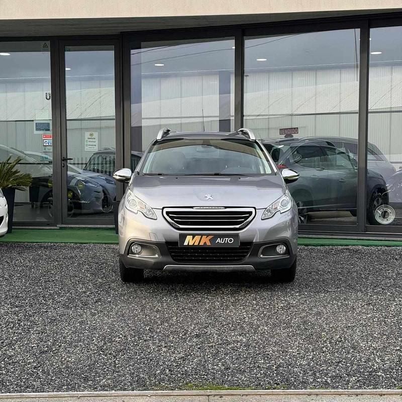 Usado Peugeot 2008 100 HP (73 kW) 2016 Cinzento SUV