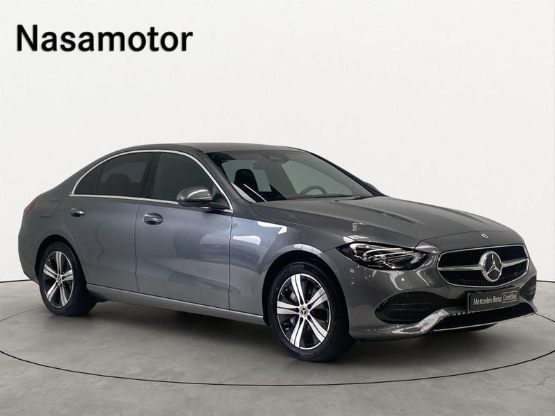 Cinzento escuro Usado 2023 Mercedes C300 Sedan | € 57.900 - Imagem 1/4