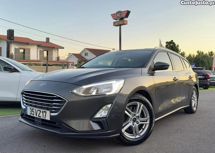 Cinza Usado 2019 Ford Focus Titanium Carrinha | € 12.500 (Preço justo) - Imagem 1/1